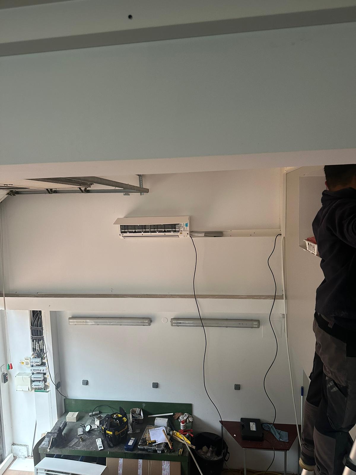 Installation d&rsquo;une Climatisation DAIKIN 7,2kw perfera à Languedoc Outillage